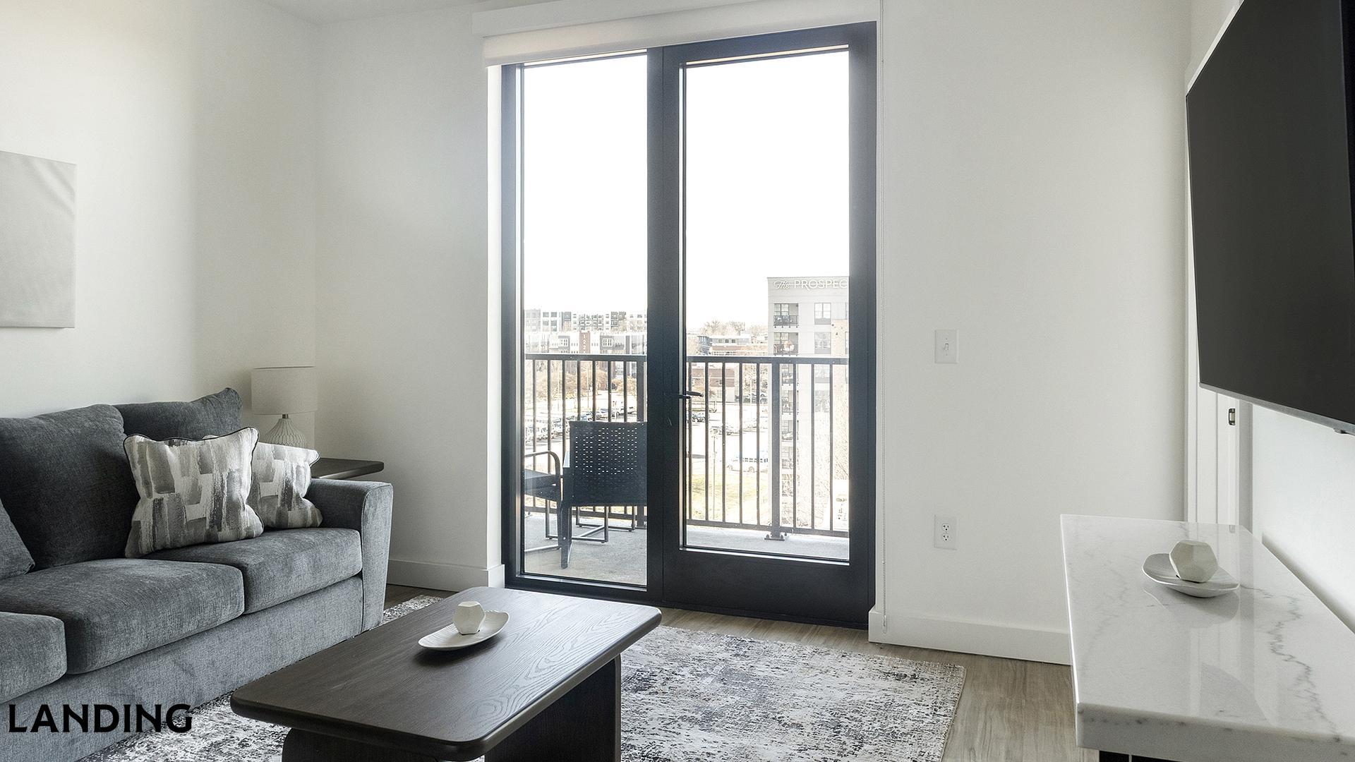 Building Photo - 1007 S Mint St