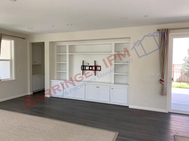 Building Photo - House is occupied *DO NOT DISTURB TENANTS* Call office with any questions