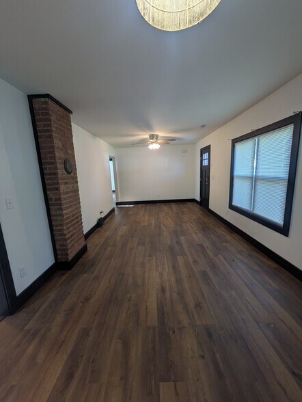 Building Photo - 179 Everglades Blvd