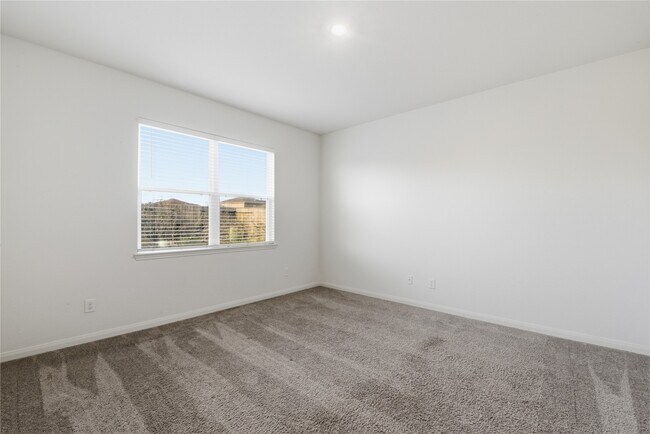 Building Photo - 11023 Hillside Creek Dr