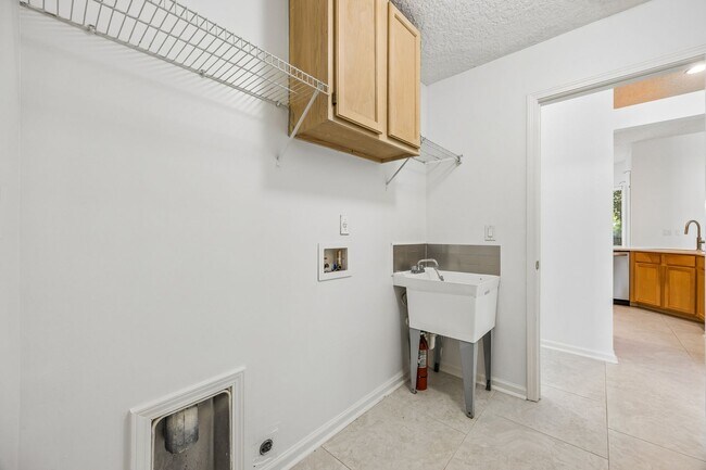 Building Photo - 96081 Abaco Island Dr