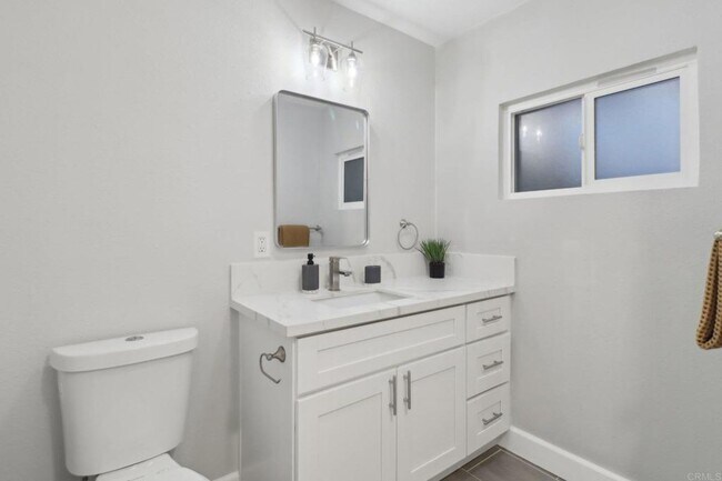 Building Photo - 4BD/2BA Recently Renovated Home in Escondido