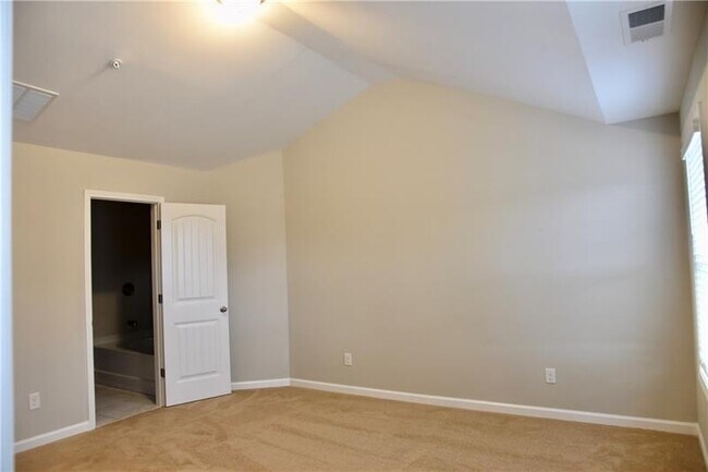 Building Photo - 1223 Foxcroft Ln