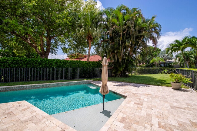 Building Photo - 1 Wycliff Rd