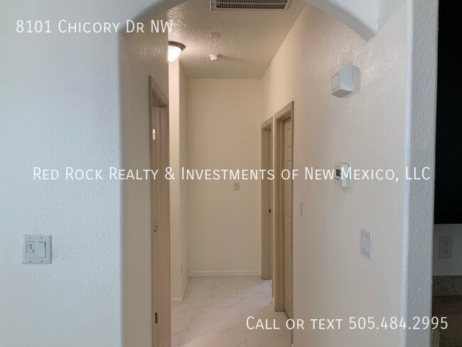 Building Photo - 8101 Chicory Dr NW