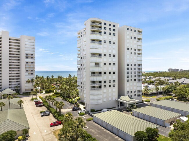 Building Photo - 5049 N Hwy A1A