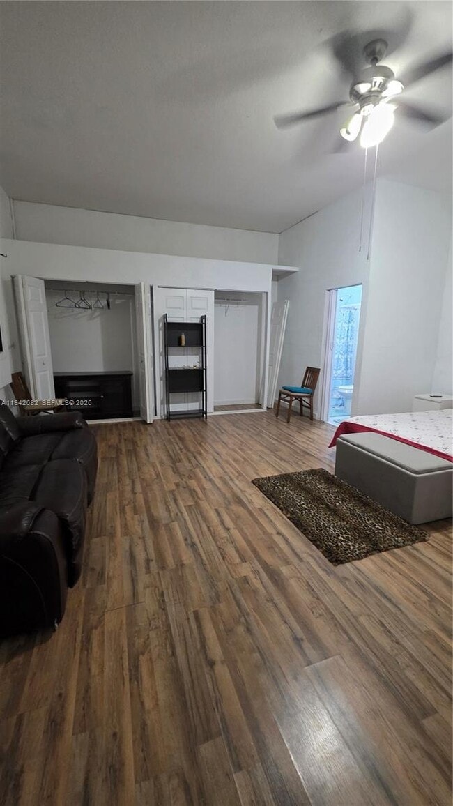 Building Photo - 1601 SE 17th St