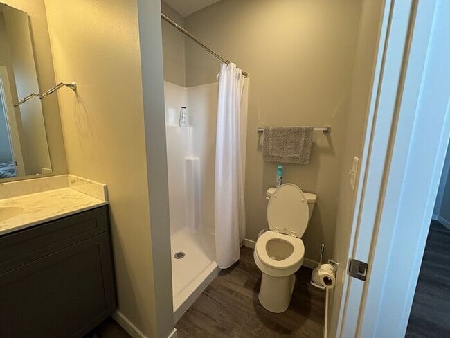 Building Photo - $1,150 | 2 Bedroom, 2 Bathroom Apartment | No Pets | Available for February 1st, 2026 Move In!