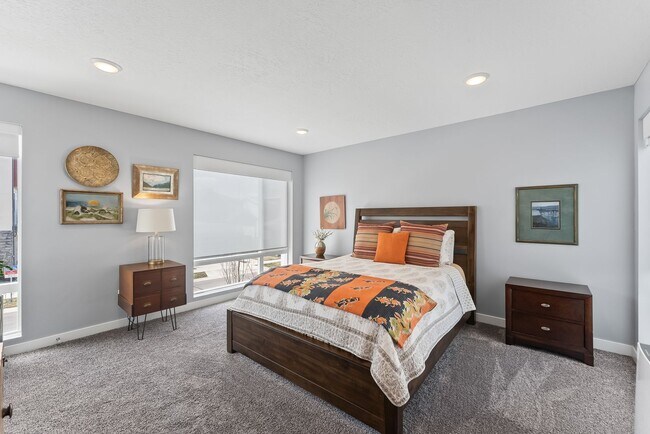 Building Photo - 6682 Serviceberry Dr
