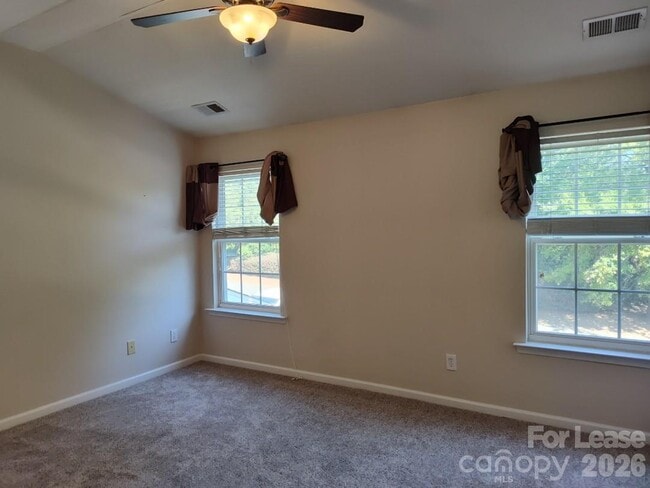 Building Photo - 17664 Caldwell Track Dr