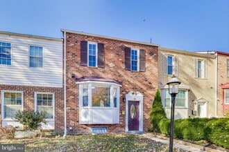 Building Photo - 16 Orchard Dr