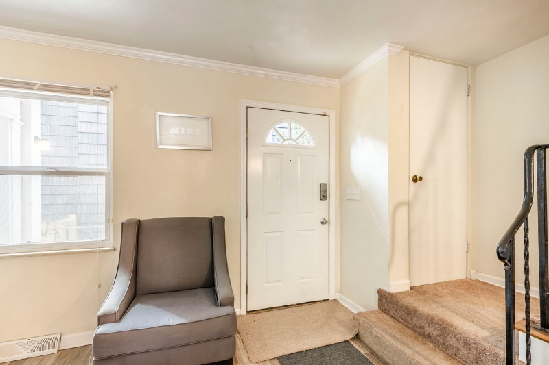 Building Photo - 51 King Ave