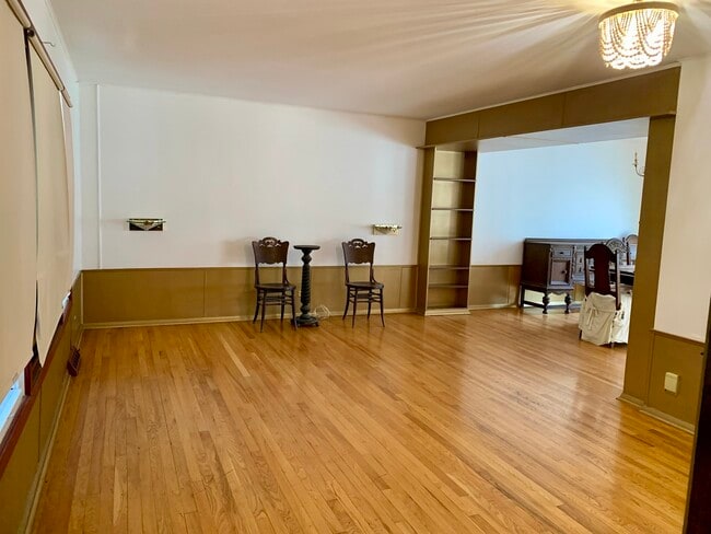 Building Photo - 9S174 Nantucket Dr