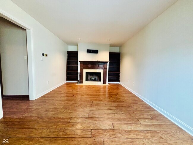 Building Photo - 9746 Revere Way