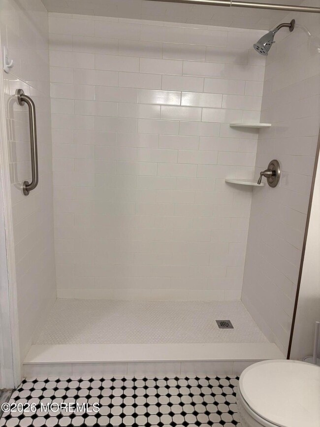 Building Photo - 223 Medford Ct