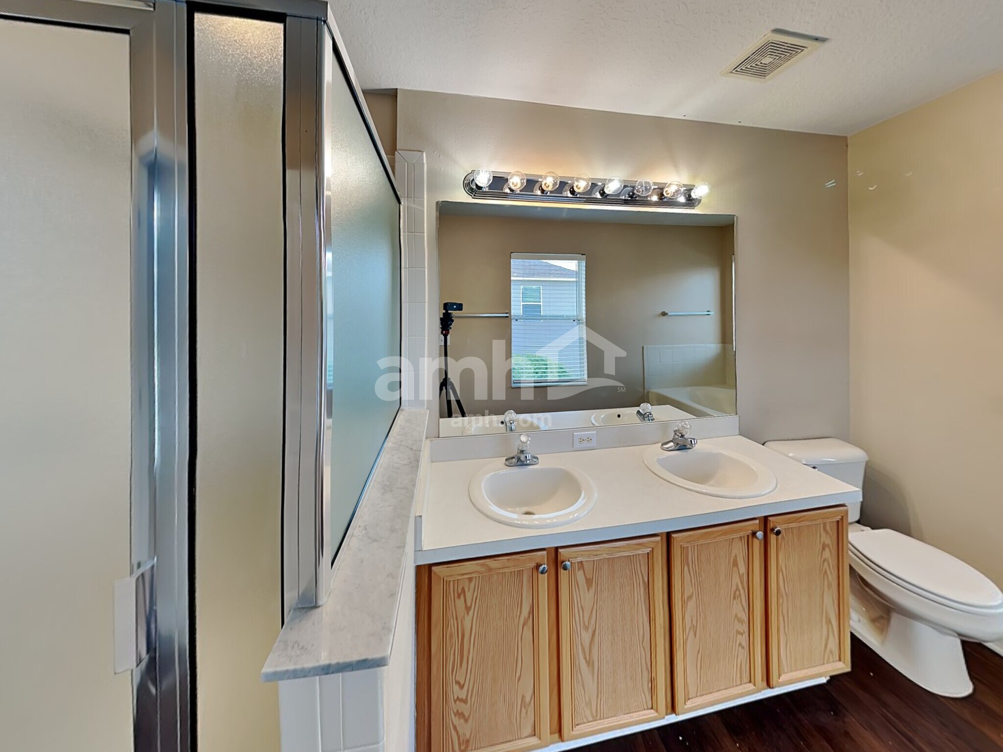 Building Photo - 10725 Bamboo Rod Cir
