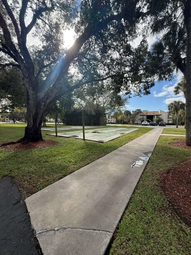 Building Photo - 9321 SW 23rd St