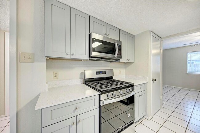 Building Photo - 12002 Bobcat Trail