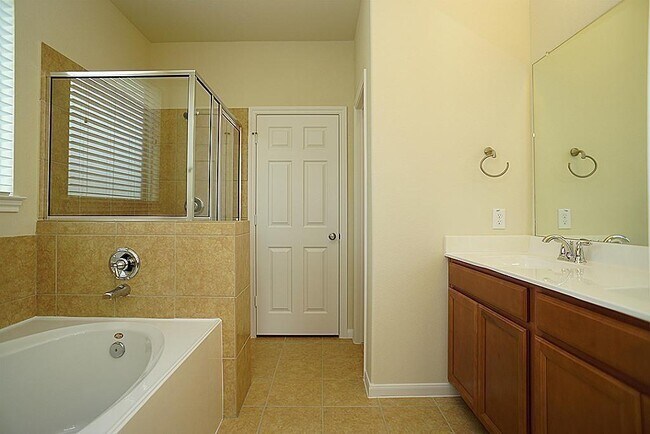 Building Photo - 17923 Alora Springs Trace