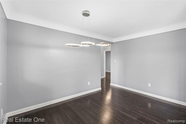 Building Photo - 8528 Norborne Ave