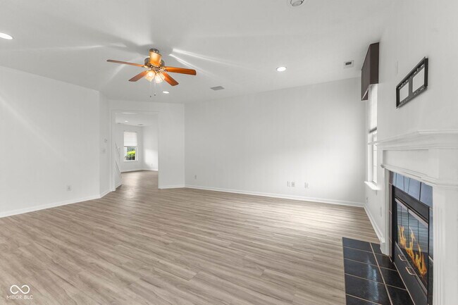 Building Photo - 13711 Alvernon Pl