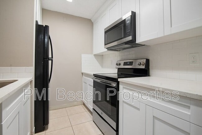 Building Photo - 516 Meadows Cir