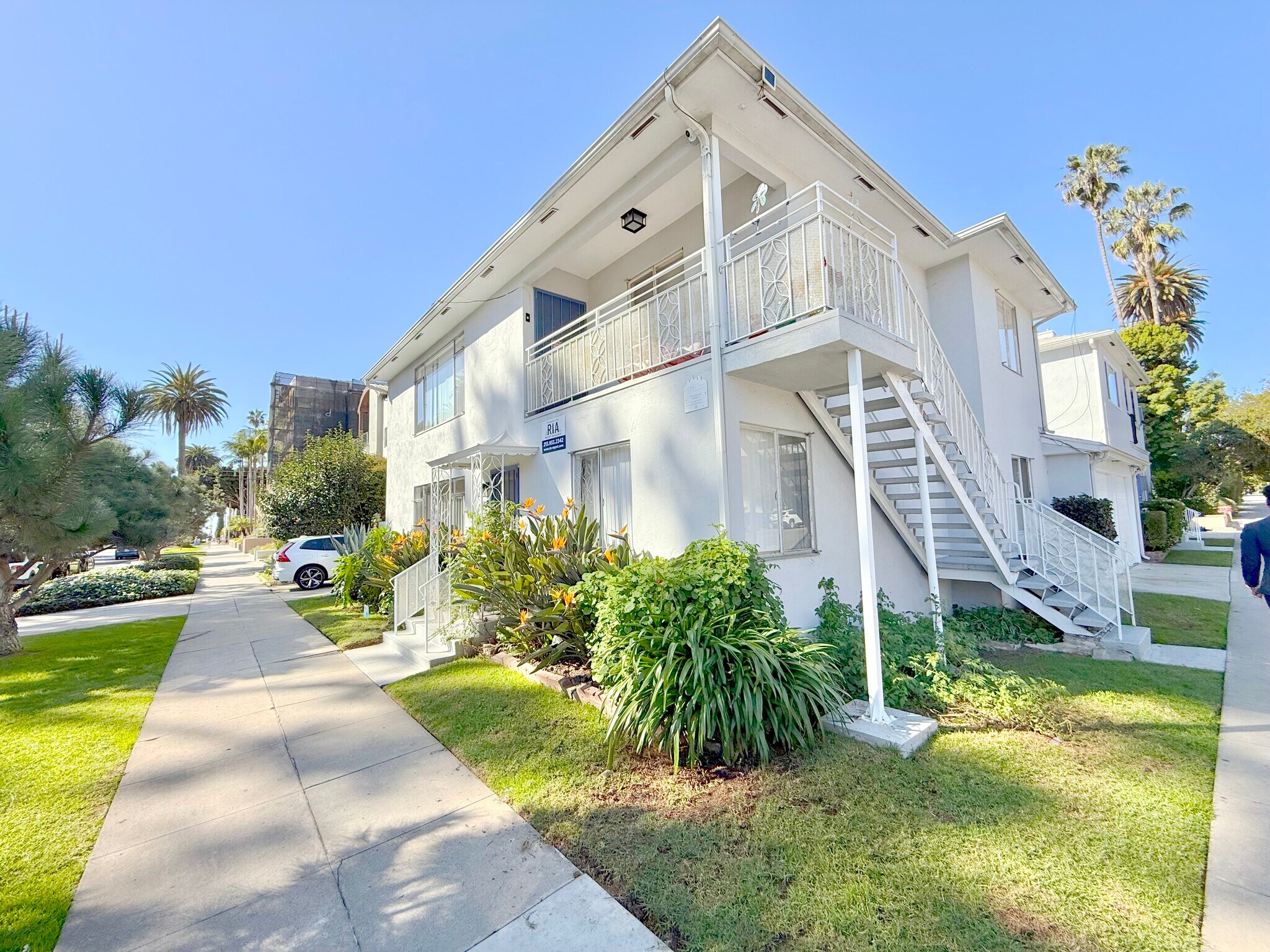 Building Photo - 231 California Ave