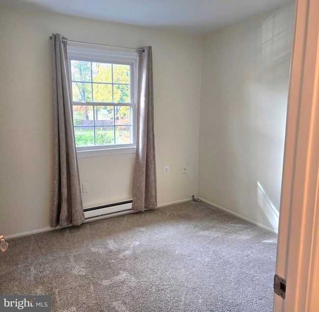 Building Photo - 319 Rock Spring Dr SW