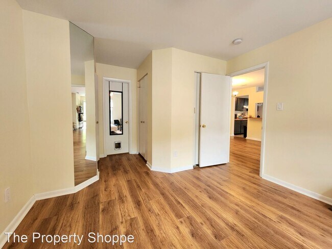 Building Photo - 2 br, 2 bath House - 2100 Retreat Ct