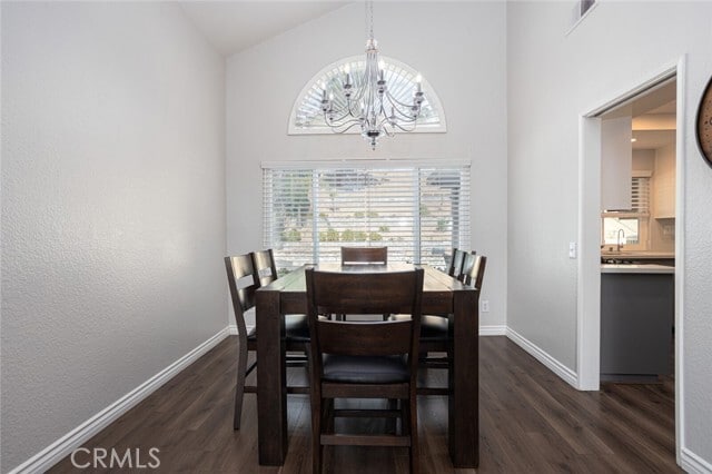 Building Photo - 10352 Desert Star St