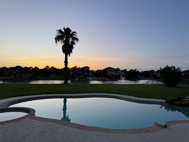 Building Photo - 1902 Sparrows Ridge