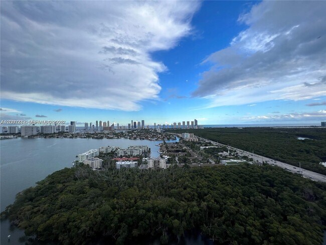 Building Photo - 16385 Biscayne Blvd