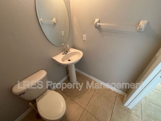 Building Photo - 4331 Aristocrat Point