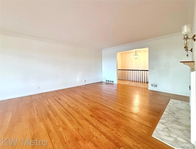Building Photo - 1448 Inwoods Cir