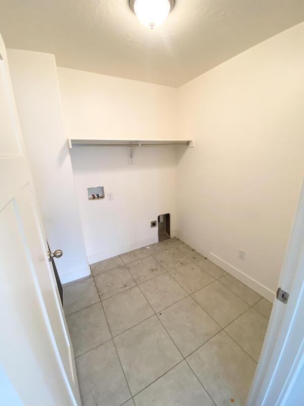 Building Photo - 541 N 20 W