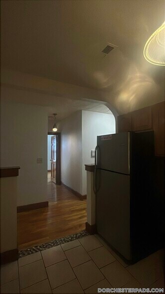 Building Photo - 19 Mora St