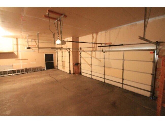 Building Photo - 19015 31st Pl N