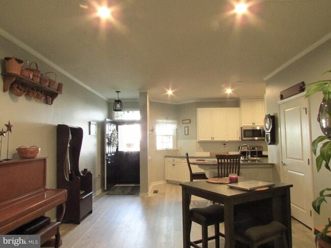 Building Photo - 29997 Plantation Dr