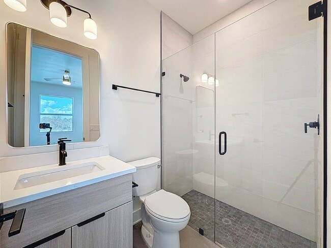 Building Photo - 342 14th St N