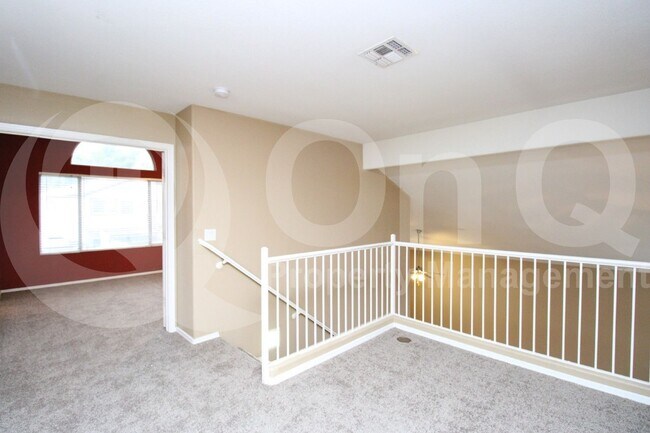 Building Photo - 5326 W Taro Ln