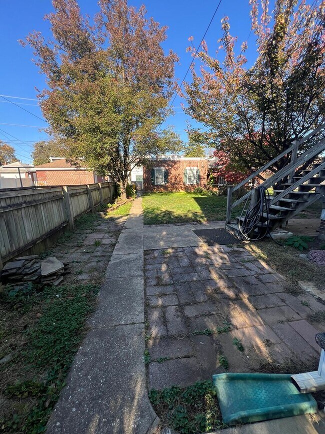 Building Photo - 815 Madison Ave