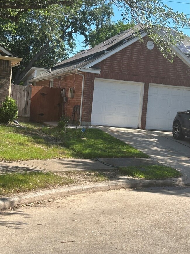Primary Photo - 21102 Rushing Creek Ln