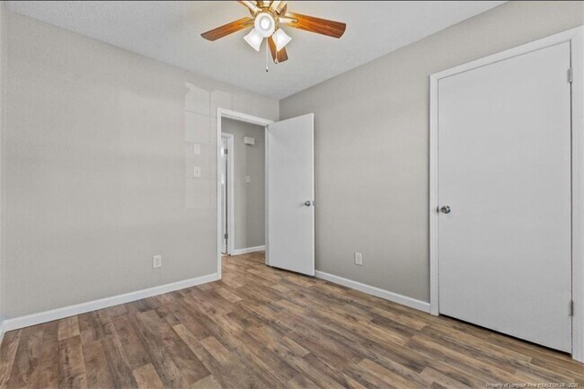 Building Photo - 216 Treadway Ct