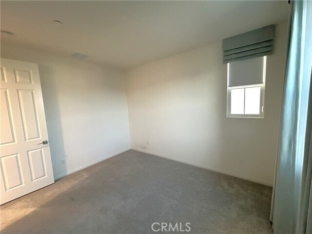 Building Photo - 16134 Paddock Ave