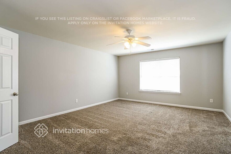 Building Photo - 1004 Oakstone Dr