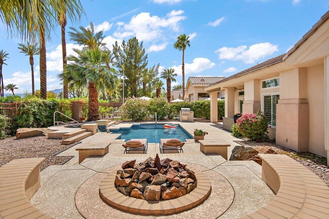 Building Photo - 37948 Breeze Way