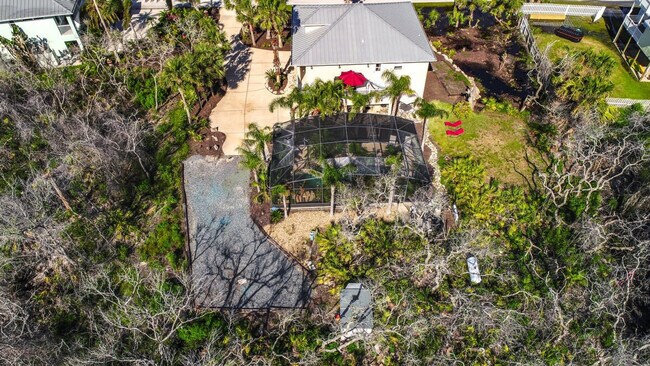 Building Photo - 24 Central Ave