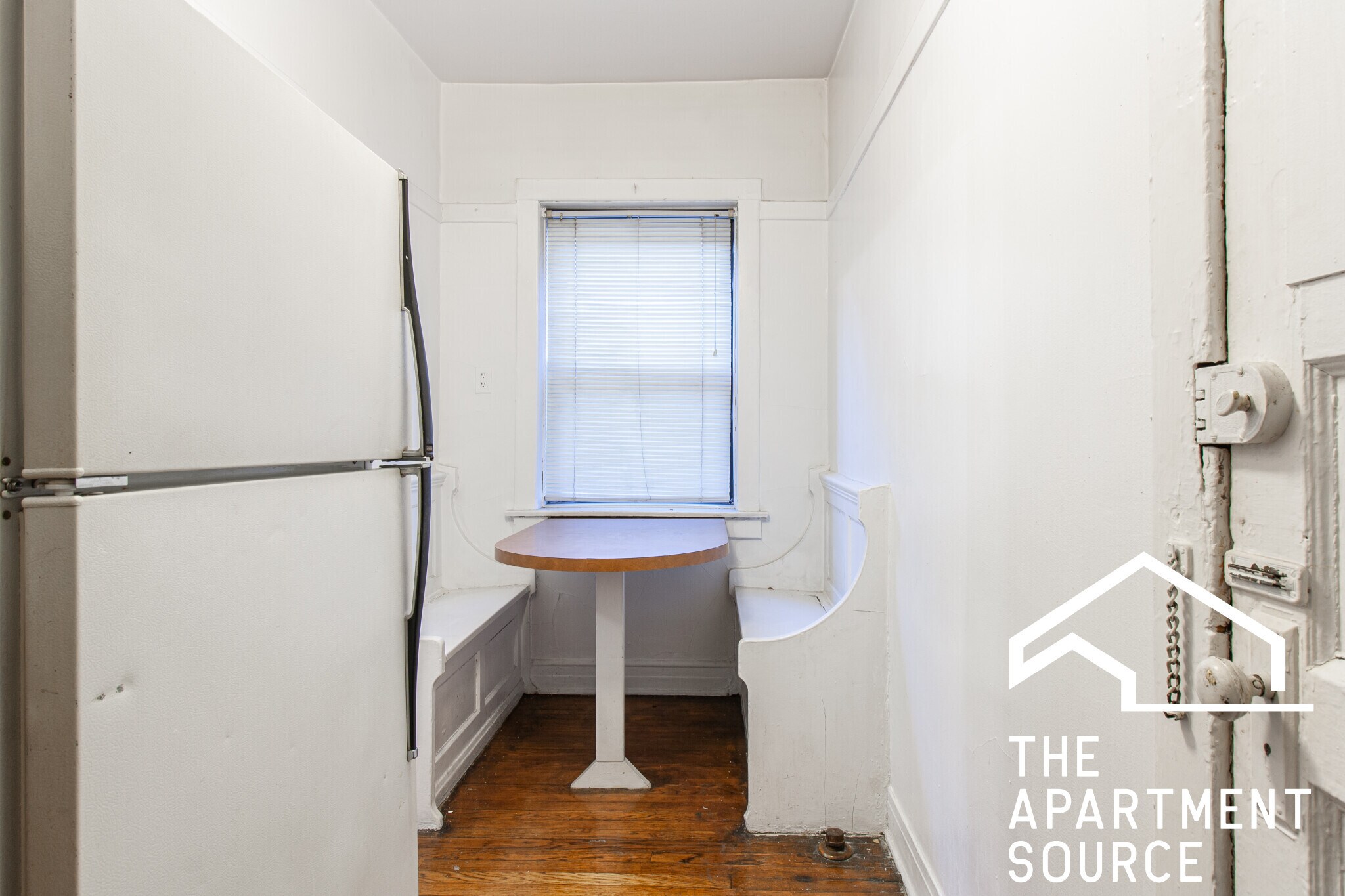 Building Photo - 3034 N Halsted St