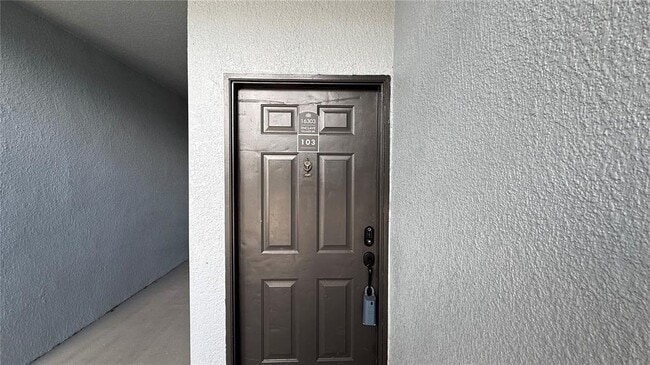 Building Photo - 16303 Enclave Village Dr