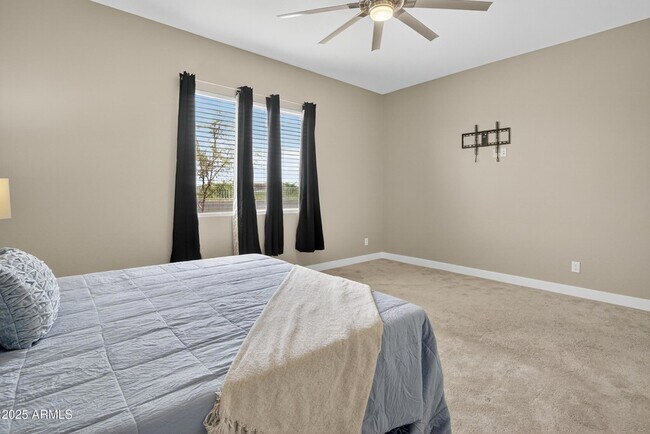 Building Photo - 3405 S 183rd Dr